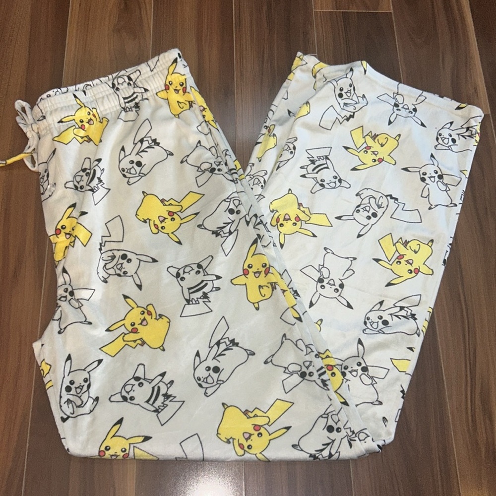 XL Men’s soft Pokemon pikachu pajama pants  with pockets sleep velour